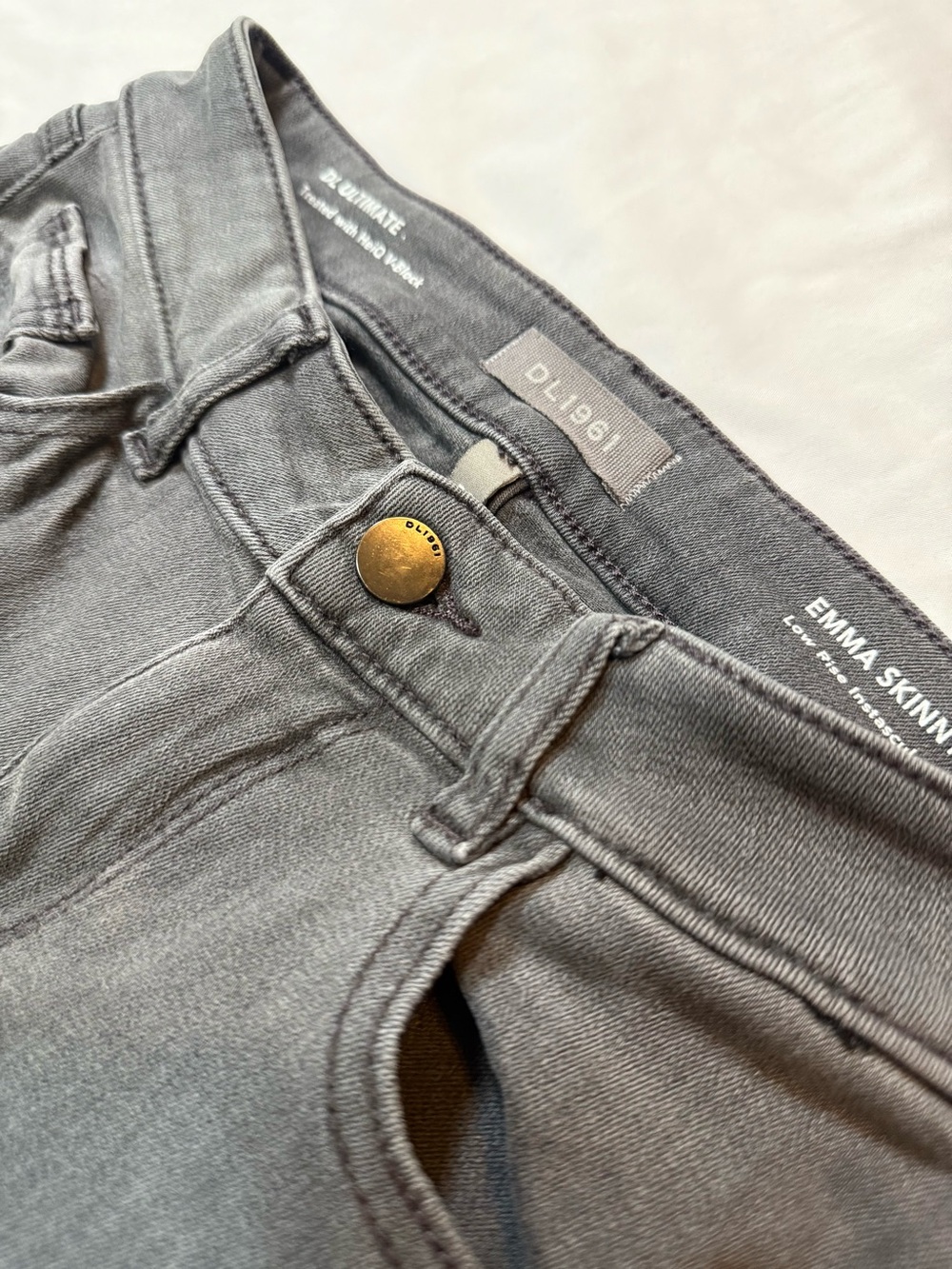 DL1961 Emmy Skinny Jeans Overcast Gray